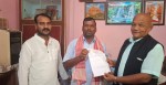 एमाले मधेश प्रदेशका विभिन्न विभागमा मनोनीत सदस्यहरूलाई पत्र हस्तान्तरण