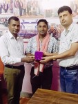 बिपिएस +2 कलेजद्वारा पत्रकार मंचका  अध्यक्ष आनन्द पटेल सम्मानित