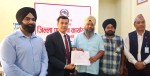 गुरुद्वारा गुरुनानक सत्संग समितिद्वारा बाढीपहिरो पीडितका लागि २ लाख ५१ हजार सहयोग