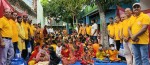 गहवा माई रथयात्रा समितिद्वारा बिरगंजका १५ विद्यालयका राधा–कृष्ण बनेका बालबालिकालाई शैक्षिक सामग्री वितरण