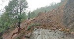 दाउन्नेमा पहिरोले नारायणघाट बुटवल सडकमा अवरुद्ध 