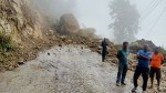 वर्षा र पहिरोले देशभरका प्रमुख राजमार्ग अवरुद्ध, कहाँ–कहाँ ठप्प भयो आवागमन?
