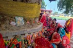 मिथिलाञ्चलमा आज श्रद्धापूर्वक मनाइँदै ‘वटसावित्री’ पर्व