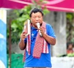 निर्वाचनपछि महावीर पुन आजदेखि फेरी किताब बेच्दै 