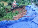 बागलुङमा पहिरोमा परी १० जनाको मृत्यु, एक बेपत्ताः तनहुँमा २४ घरमा क्षति