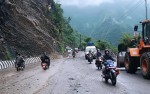 पहिरोले अवरुद्ध नारायणगढ मुग्लिन सडक दुईतर्फी खुल्यो