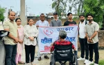 मानवीय सेवामा सक्रिय उपकार सेवा नेपालद्वारा वीरगञ्जमा अपांगता भएका व्यक्तिलाई ह्वील चेयर सहयोग