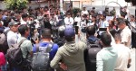कक्षा १२ को नतिजाप्रति असन्तुष्टि जनाउँदै विद्यार्थीहरूको प्रदर्शन