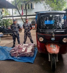 सशस्त्र प्रहरीद्वारा पर्सामा अवैध सामानसहित ई–रिक्सा बरामद