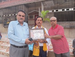 नेपाल अपाङ्ग संघका अध्यक्ष शम्भु पासवान गहवामाई मन्दिर प्राङ्गणमा सम्मानित