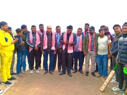 बहुअरीमा टि २० क्रिकेट प्रतियोगिता शुरुः यूवा नेता सञ्जु साहले गरे उद्घाटन 