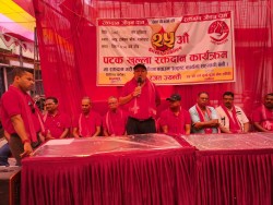 दुर्गापुजा सेवा समिती रानिघाटद्वारा २५औं पटक खुला रक्तदान, ३ महिला सहित १०५ जनाले गरे रक्तदान
