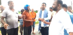 बाढी समस्याको समाधान र निकास खोज्दै प्रभावित क्षेत्रमा पुगे सांसद सुशील कानु