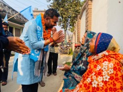 वीरगञ्ज–३ छपकैयामा रास्वपाका उम्मेदवार कानुको घरदैलो, जनताको समस्या बुझ्दै समाधानको प्रतिबद्धता