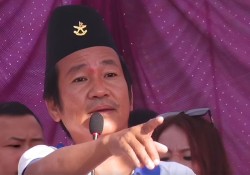 तनहुँमा हर्क साम्पाङको कटाक्ष: गफ होइन, श्रममै विश्वास गर्छौं