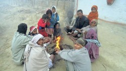 मधेसमा बढ्दो चिसो र शीतलहरले जनजीवन प्रभावित