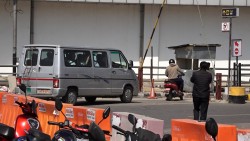 अमेरिकाबाट फर्काइएकालाई आवश्यक सोधपुछपछि परिवारको जिम्मा लगाइयो