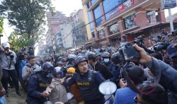 प्रदर्शनका क्रममा माइतीघरबाट रविकिरण हमालसहित ५ जना पक्राउ