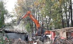 थापाथली बागमती किनाराका ४० प्रतिशत अवैध घरटहरा  हटाइयो