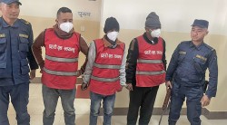सुनको गहना चोरेको आरोपमा ३ जना पक्राउ