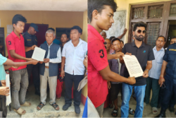 मानव अधिकार र संवैधानिक संरक्षणको माग गर्दै सखुवा प्रसौनीका बासिन्दाहरुले पालिका प्रमुख यादव र वडा अध्यक्षलाई ज्ञापन पत्र बुझाए 