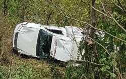 शव लिएर काठमाडौं जाँदै गरेको एम्बुलेन्स दुर्घटना,दुईजना घाइते