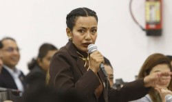 राजमार्गमा ईभी चार्जको समस्याले यात्रु अलपत्र पर्ने गरेको भन्दै आशिकाले गराइन् ध्यानाकर्षण