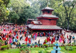 कालिका मन्दिरमा एकै दिन तीन लाख भक्तजन