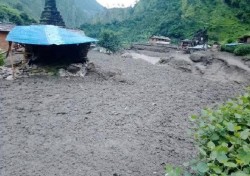 बाजुराको हिमाली गाउँपालिकामा बाढीले दुई घर पुरीयो, चार घरमा क्षति