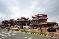 भैंसेपाटीस्थित मन्त्री निवासमा आगजनी, २७ मध्ये १ भवन मात्रै सुरक्षित