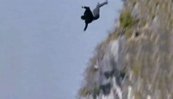 भीरबाट लडेर एक जनाको मृत्यु 