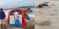जन्ती पुर्‍याएर फर्किने क्रममा बस नदीमा भासियो