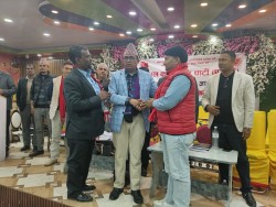 नेकपा एमाले मधेश प्रदेश कमिटीद्वारा लामिछाने,बन्जारा र सुवेदी सम्मानित, महासंघको निर्वाचनमा चौतारीले एतिहासिक जित निकालेकोमा नेताले दिए बधाई