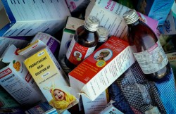 कफ सिरपको सेवनले भारतमा फेरि १८ बालबालिकाको मृत्यु 