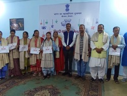भारतीय महावाणिज्य दूतावास वीरगन्जद्वारा हिन्दी कवि सम्मेलन, स्रष्टालाई दोसल्ला र प्रमाणपत्र