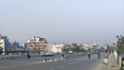 लामो र छोटो दूरीका  गाडी नचल्दा यात्रुहरूको दैनिक जीवनमा गम्भीर असर
