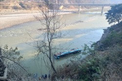 बस दुर्घटनामा मृत्यु हुनेको सङ्ख्या सात पुग्यो