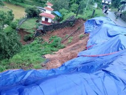 बागलुङमा पहिरोमा परी १० जनाको मृत्यु, एक बेपत्ताः तनहुँमा २४ घरमा क्षति