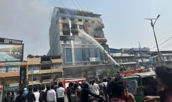 इटहरीको सेन्टर प्लाजामा आगलागी