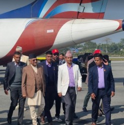 गृहनगर दमक पुगे ओली