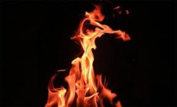 काठमाडौंको बिजेश्वरीस्थित फर्निचर उद्योगमा आगलागी, १५ लाखको क्षति