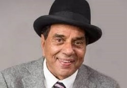 उपचारपछि बलिउड अभिनेता धर्मेन्द्र अस्पतालबाट डिस्चार्ज