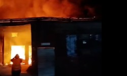 हेटौँडाको महाशक्ति साबुन उद्योगमा भीषण आगलागी, करोडौँको क्षति