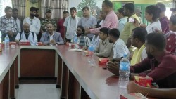पर्सा राष्ट्रिय निकुञ्जलाई प्रमुख पर्यटकीय गन्तव्य बनाउने मन्त्री पौडेलको प्रतिबद्धता