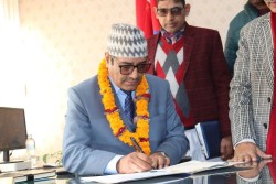 वनमन्त्री चौलागाईंद्वारा भौतिक मन्त्रालयको पदभार ग्रहण