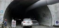 नागढुङ्गा सुरुङमार्गमा कति तिर्नु पर्छ ? सरकारले सार्वजनिक गर्‍यो उपभोग दस्तुर