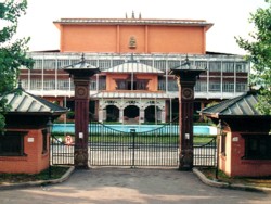 दोहोरो भत्ता बन्द गर्ने प्रज्ञा–प्रतिष्ठानको निर्णय कार्यान्वयन, सर्वोच्चले रिट खारेज