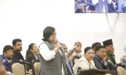 स्वास्थ्य बिमा सेवा ठप्प हुँदा नागरिक मारमा,तत्काल सञ्चालन गर्न सांसद रञ्जु दर्शनाको माग