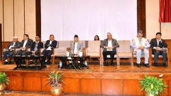 बानेश्वरमा नेकपा एमाले संसदीय दलको बैठक शुरु