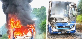चन्द्रपुरमा यात्रुबसमा आगलागी, यात्रुहरू सकुशल